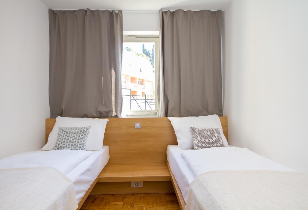 Forgotten Garden Apartments Portoroz Bagian luar foto